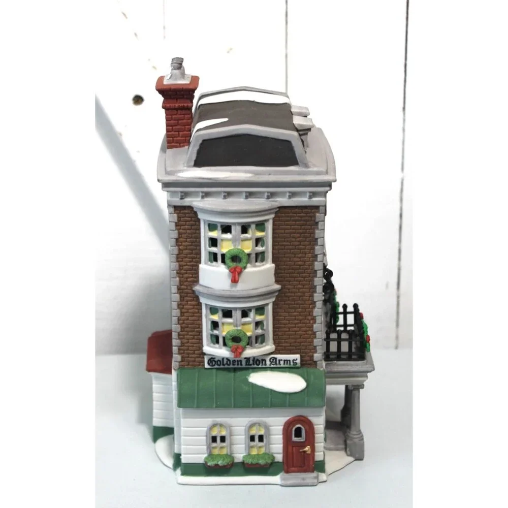 Department 56 Crown &Cricket Inn 1992 Dickens Village Series Heritage Collection